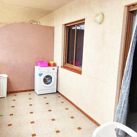 Cristianos 2 Bedrooms Wifi * لوس كريستيانوس